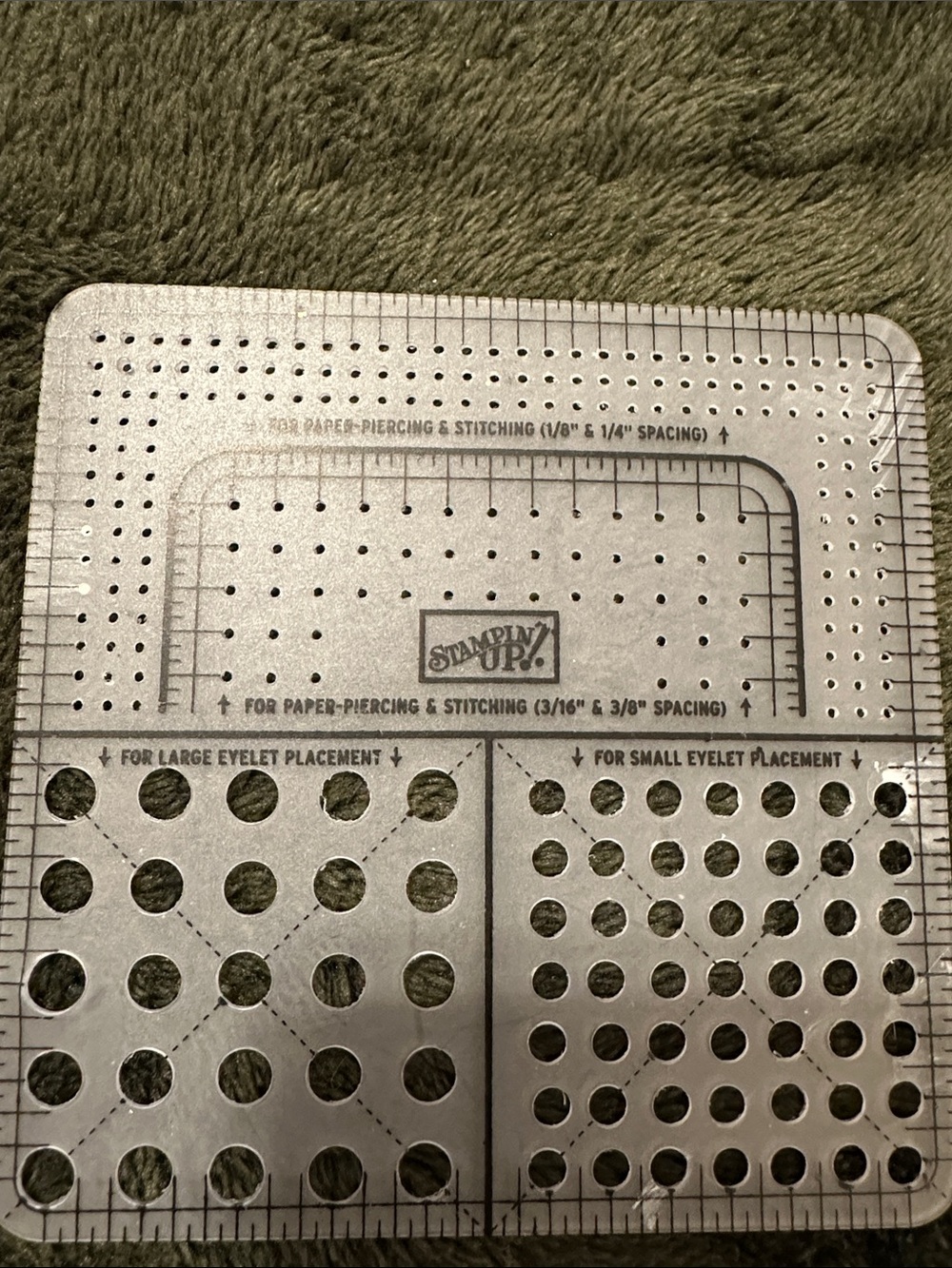 Stampin' Up! Mat Pack- Black Grid Mat with Template for Piercing and Eyelets - Picture 4 of 8